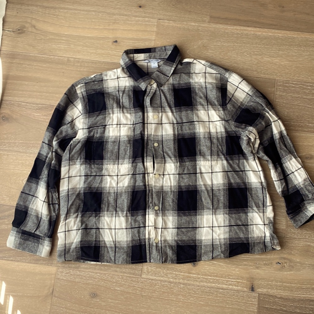 Old Navy black/white plaid boyfriend flannel